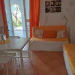 Casa Pitosforo Casa Ulivo 펜션 *